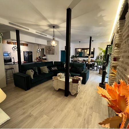 Casa Duque Compartida Familiar 1-Habitacion Con Bano Propio Sevilla Dış mekan fotoğraf