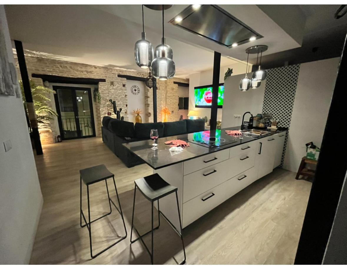 Casa Duque Compartida Familiar 1-Habitacion Con Bano Propio Sevilla Dış mekan fotoğraf