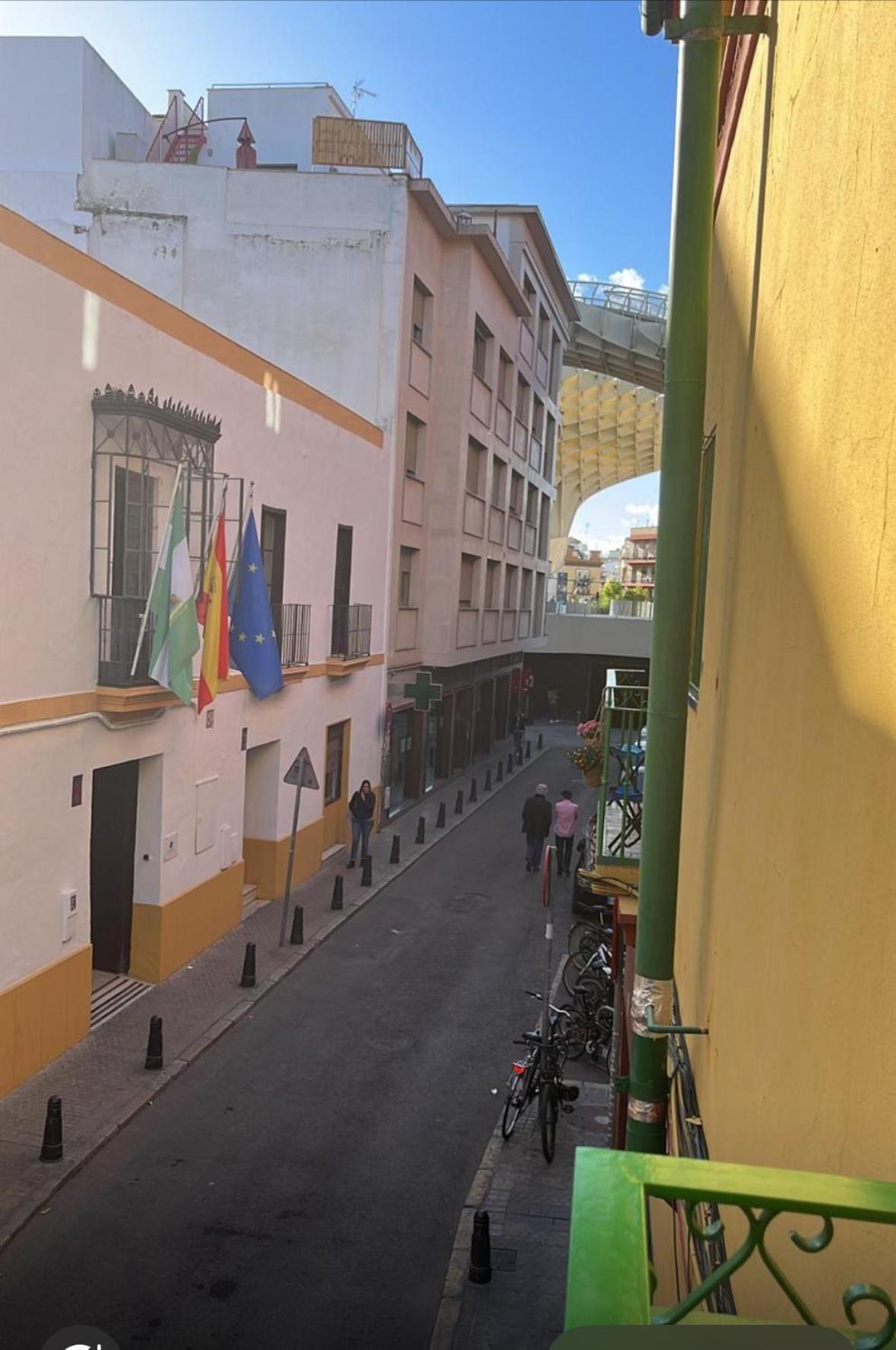 Casa Duque Compartida Familiar 1-Habitacion Con Bano Propio Sevilla Dış mekan fotoğraf