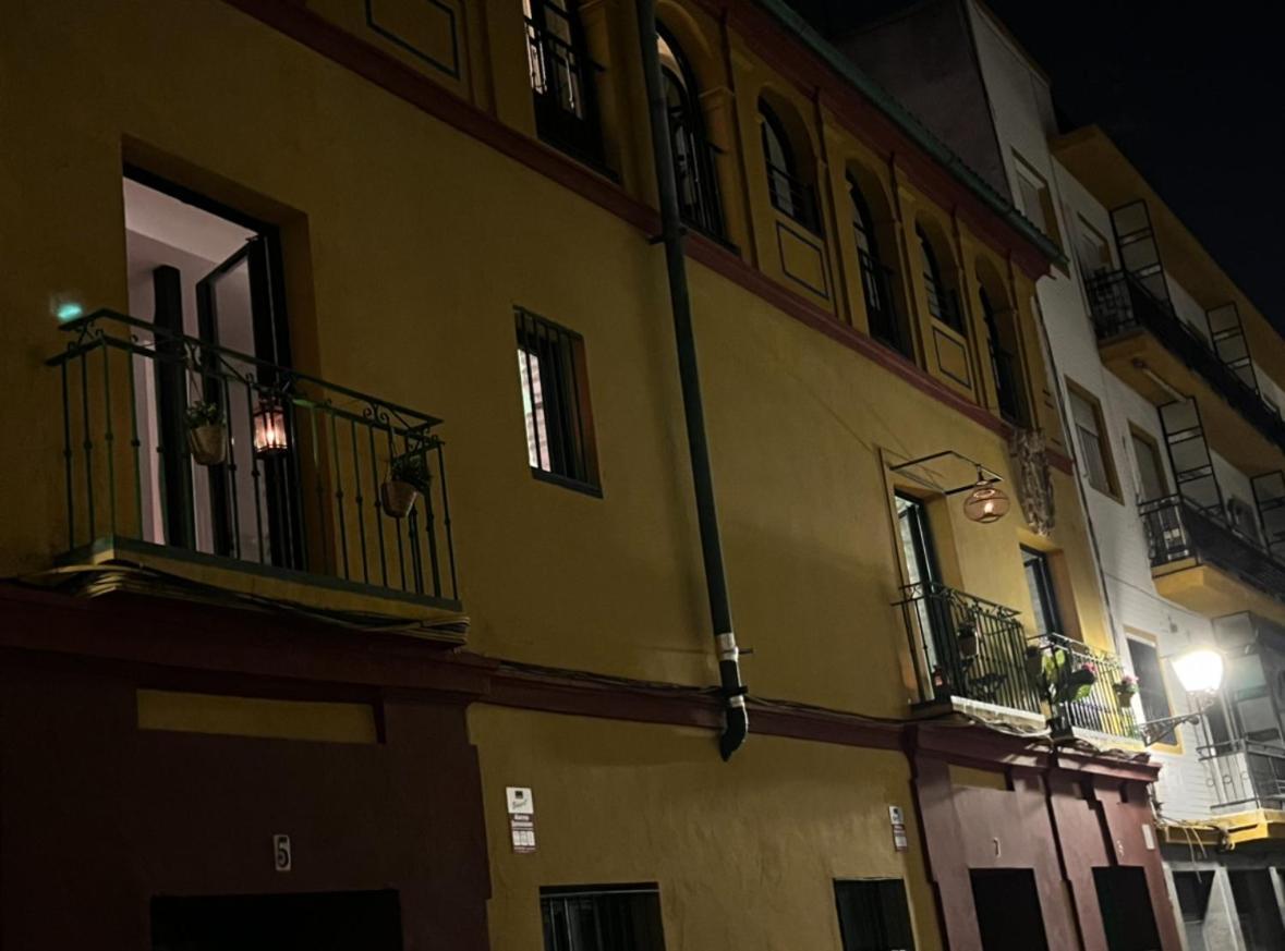 Casa Duque Compartida Familiar 1-Habitacion Con Bano Propio Sevilla Dış mekan fotoğraf