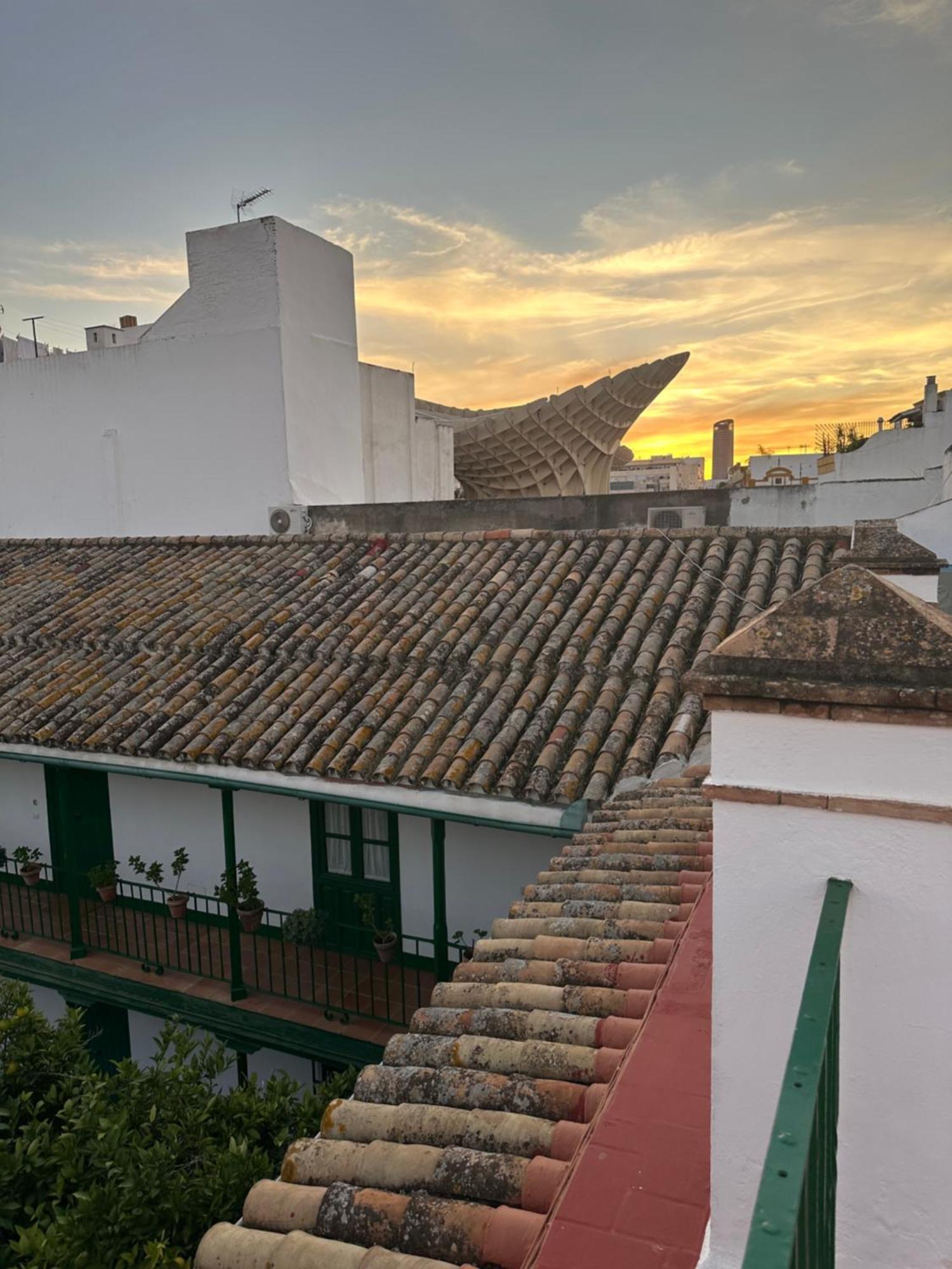 Casa Duque Compartida Familiar 1-Habitacion Con Bano Propio Sevilla Dış mekan fotoğraf